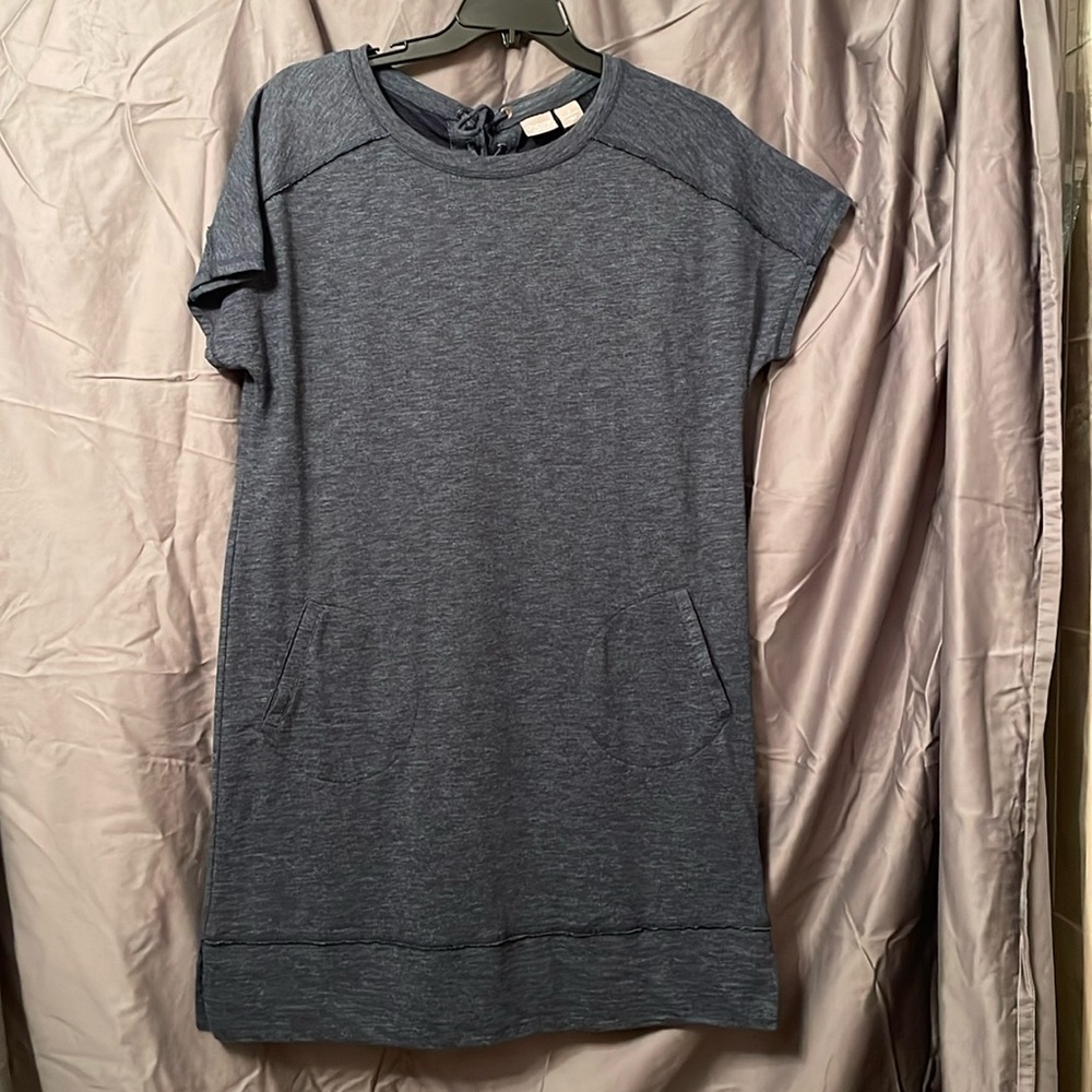 Chico’s size 2 or large shirt dress blue short sleeve tie back